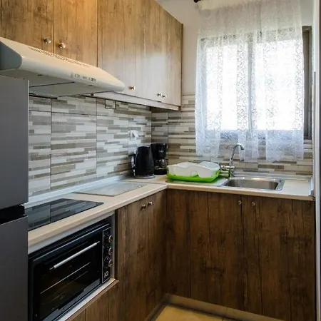 Akis & With Pool By Hotelius Daire *