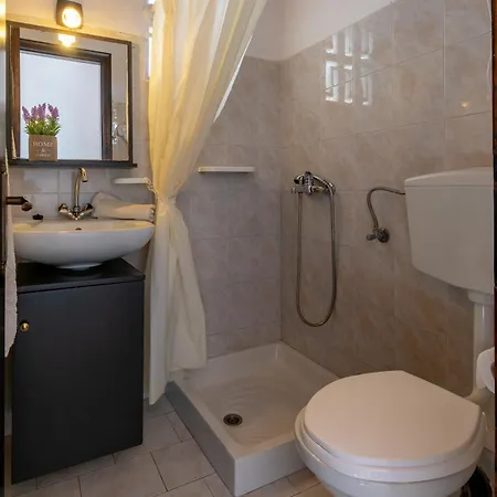 Akis & With Pool By Hotelius Agios Georgios Pagon