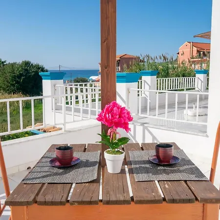 Akis & With Pool By Hotelius Daire