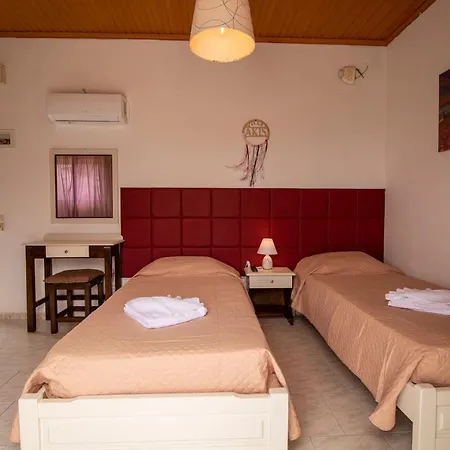 Akis & With Pool By Hotelius Lejlighed *