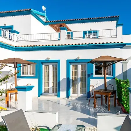 Appartement Akis & With Pool By Hotelius *