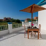 Apartman Akis & With Pool By Hotelius Ájosz Jeórjosz Págon